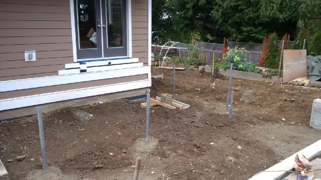 Centre Beam Support for Covered Deck - Screw Piles Victoria ...